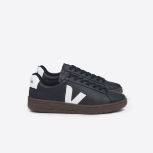 Urca CWL in Black White from Veja